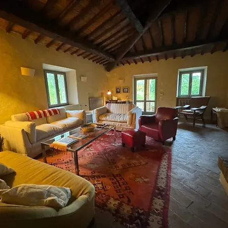 Prázdninový dům Podere Fontebernardi Casa Con Vista Su *